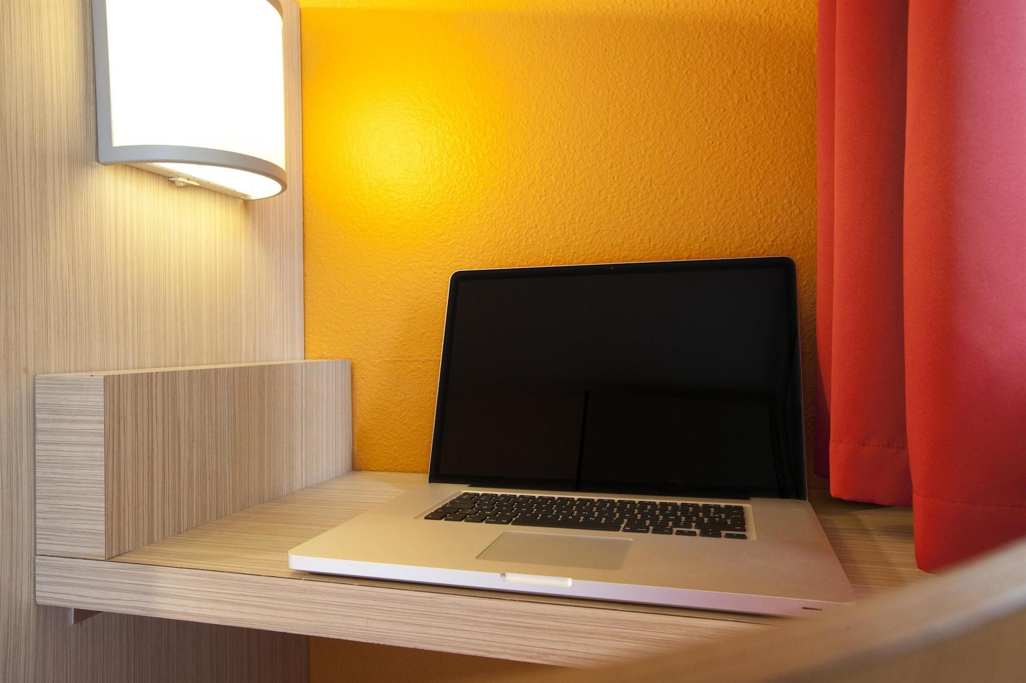 Fast Hotel Les Ulis - Courtaboeuf Ngoại thất bức ảnh